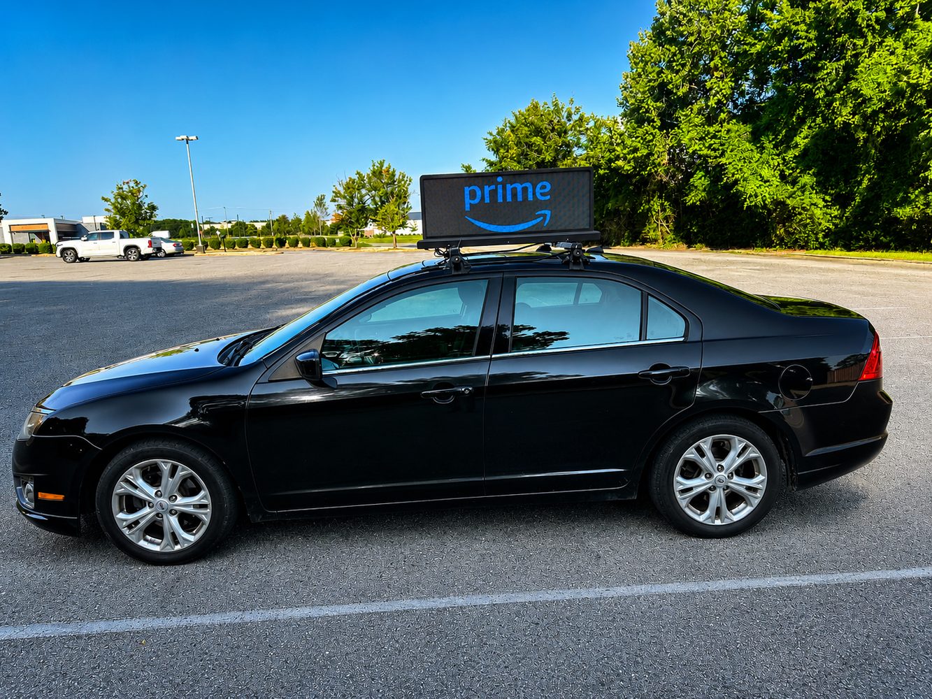 Ground Runners car-top LED billboard in action
